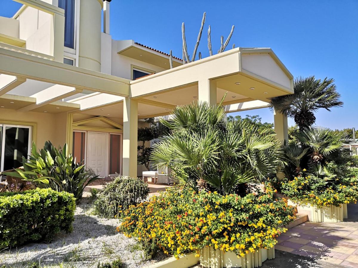 Louis Luxury Villa By Living In Blue Коскіну Екстер'єр фото