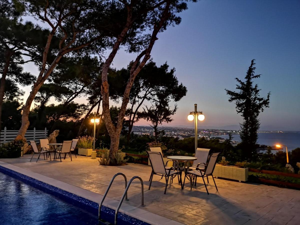 Louis Luxury Villa By Living In Blue Коскіну Екстер'єр фото